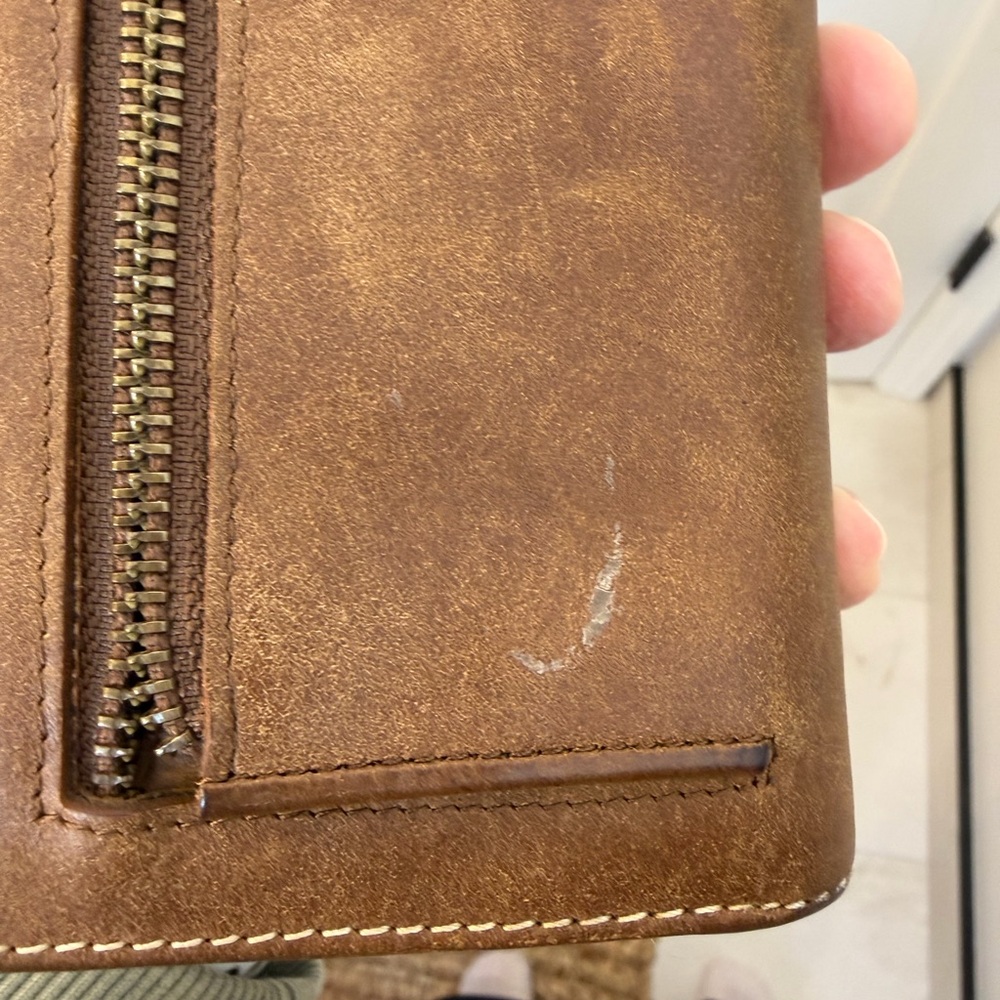 Roots Embossed Leather Wallet in Warm Chestnut - Picture 7 of 10
